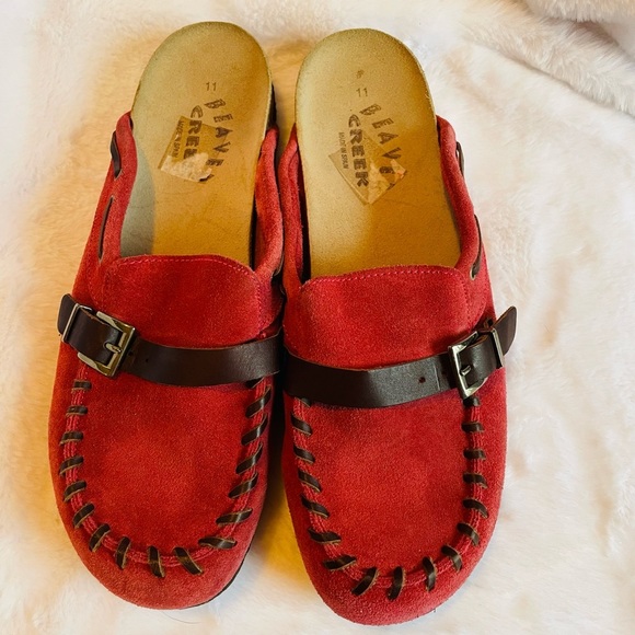 beaver creek Shoes - Beaver Creek size 11 red suede NWOT